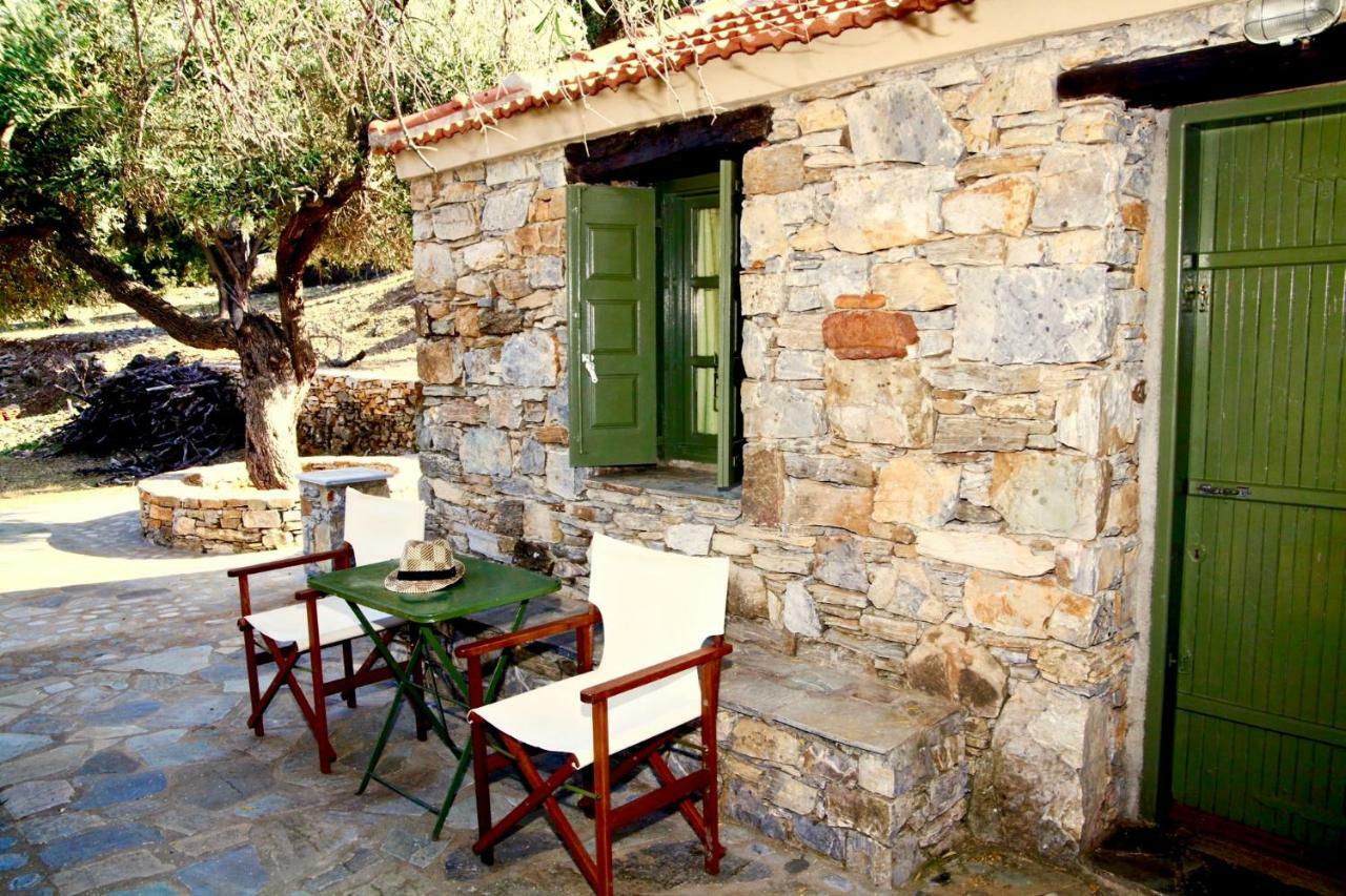 Casa Milos Stone Chalets Alónnisos エクステリア 写真