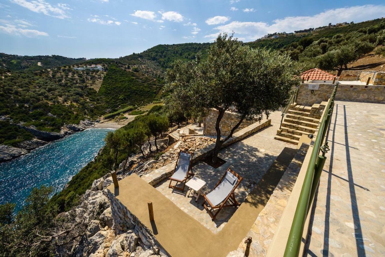 Casa Milos Stone Chalets Alónnisos エクステリア 写真